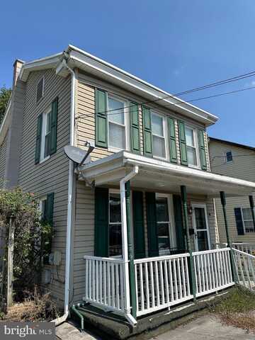 19 JUNIATA STREET, MIDDLETOWN, PA 17057