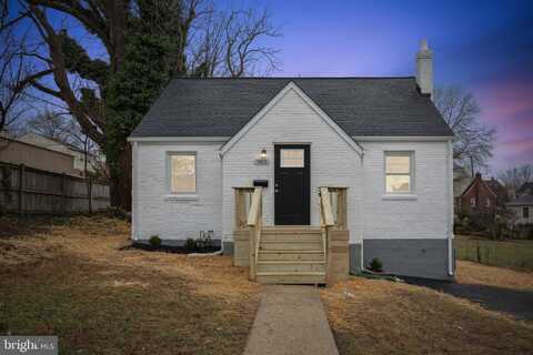 905 KARLSON AVENUE, HYATTSVILLE, MD 20783