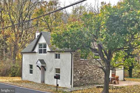 2827 AQUETONG ROAD, NEW HOPE, PA 18938