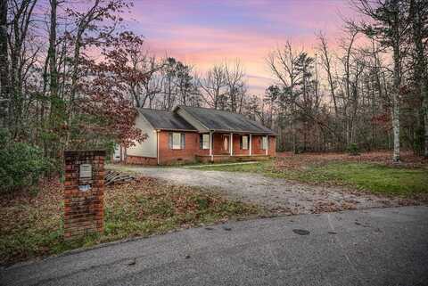 13 Down Place, MONTEREY, TN 38574