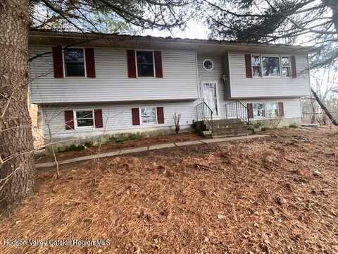 5760 Route 82, Stanfordville, NY 12581