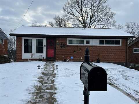 337 Princeton Dr, Penn Hills, PA 15235