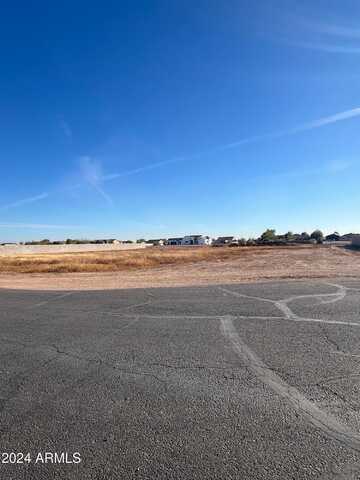 7085 W GELDING Lane, Coolidge, AZ 85128
