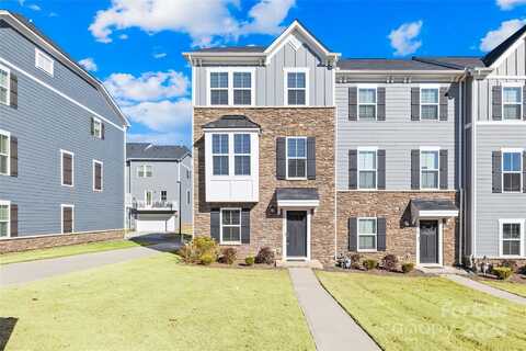 10776 Overlook Mountain Drive, Charlotte, NC 28216