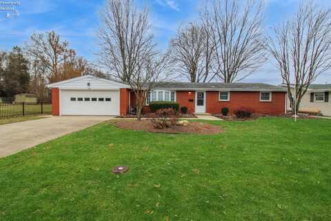 536 E 11th Street, Port Clinton, OH 43452