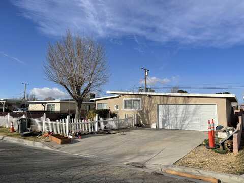 815 W Ave H-7, Lancaster, CA 93534