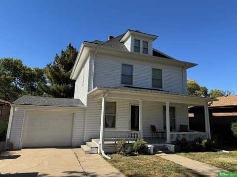 721 N Iowa Avenue, York, NE 68467