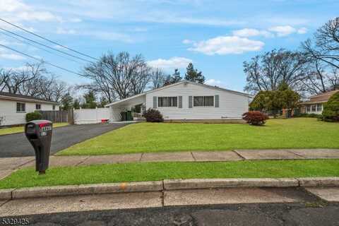 17 Bonham Dr, Edison, NJ 08837