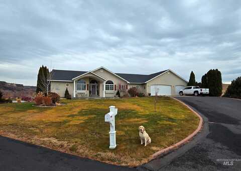 113 Clear Lake Lane, Buhl, ID 83316