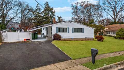 17 Bonham Drive, Edison, NJ 08837