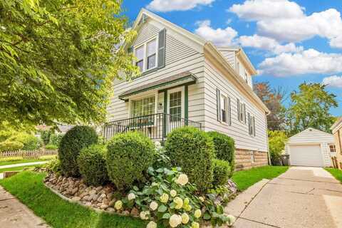 921 E Colfax Pl, Whitefish Bay, WI 53217