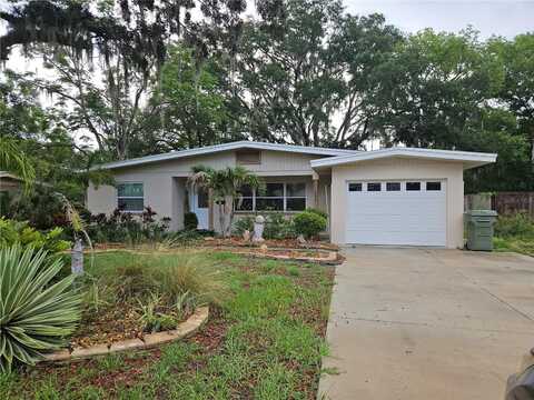 206 COOKE STREET, LEESBURG, FL 34748