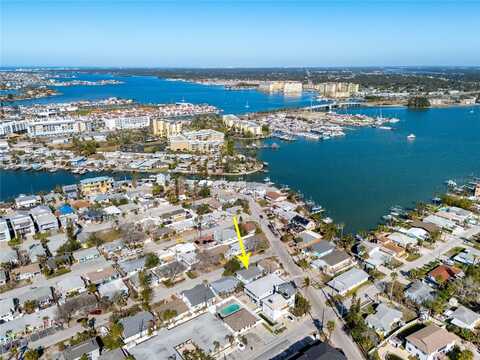 255 146TH AVE E, MADEIRA BEACH, FL 33708