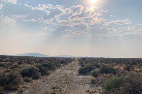 Oil Dry Road, Christmas Valley, OR 97641