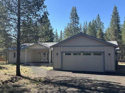 15989 Bull Bat Lane, La Pine, OR 97739