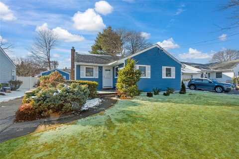 908 Maple Lane, East Meadow, NY 11554