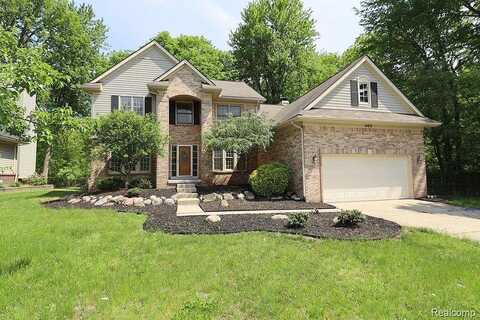 Trailside, WIXOM, MI 48393