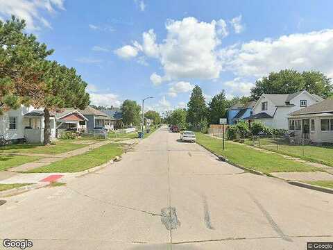 N 10Th Avenue, East Moline, IL 61244