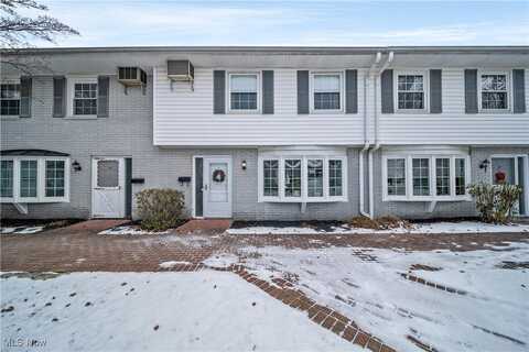 3 Meadowlawn Drive, Mentor, OH 44060