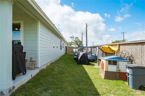 Shady Terrace, ROCKPORT, TX 78382