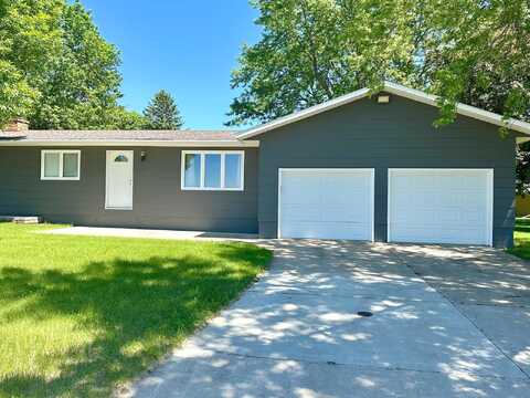 9Th, WINDOM, MN 56101