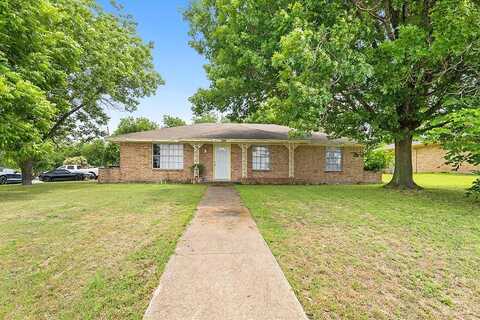 Lyndalyn, DESOTO, TX 75115