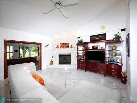 111Th, DAVIE, FL 33328