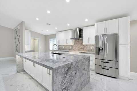Via Primo, LAKE WORTH, FL 33467