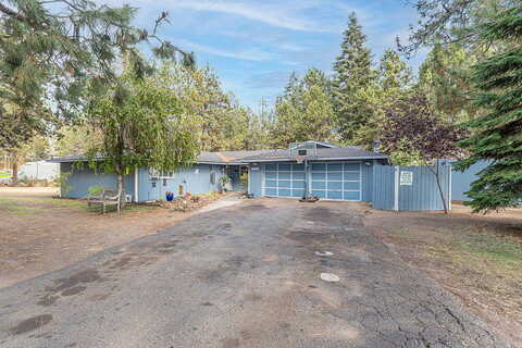 Nisika, BEND, OR 97702