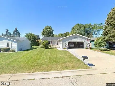 Pinehurst, NEENAH, WI 54956