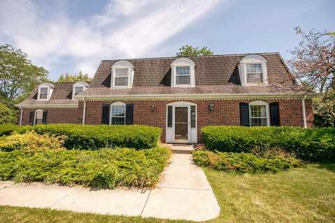 Nobb Hill, MOUNT PLEASANT, WI 53406