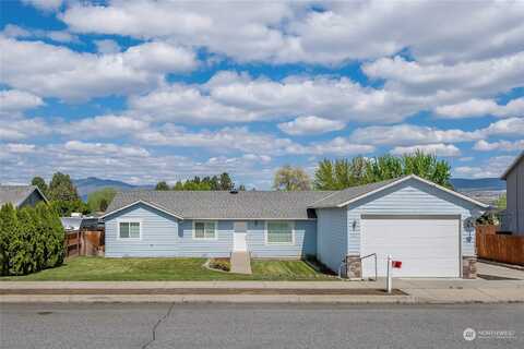 Chrisand, WENATCHEE, WA 98801
