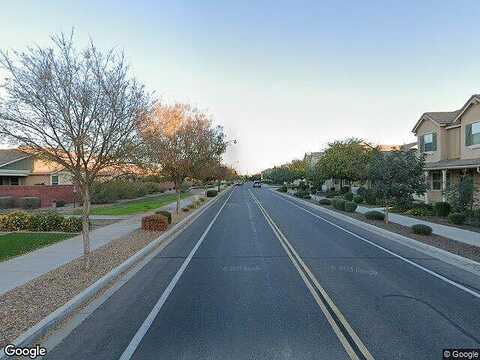 Vest, GILBERT, AZ 85295