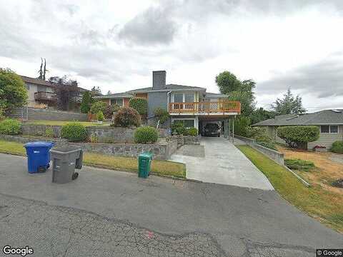 76Th, SEATTLE, WA 98178