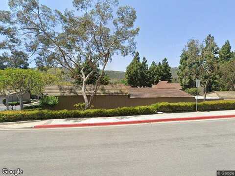 E Nine Dr, Laguna Niguel, CA 92677