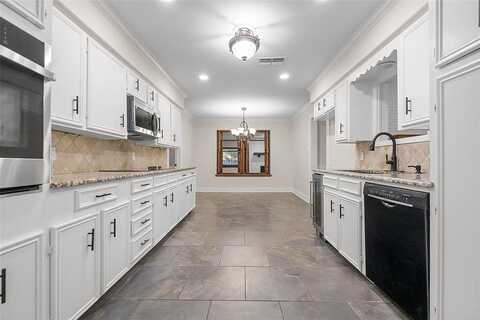 Jeffery, TYLER, TX 75703