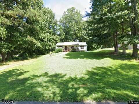 Meadow Dr, Gloucester, VA 23072