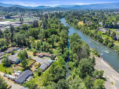 Edgewater, GRANTS PASS, OR 97527