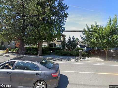 108Th Avenue Ne, Kirkland, WA 98033