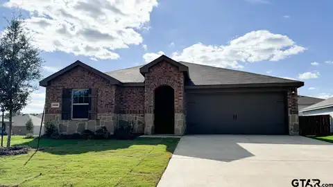 River Oaks Lane, Chandler, TX 75758