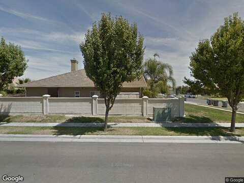 W Dylan Ave, Kerman, CA 93630