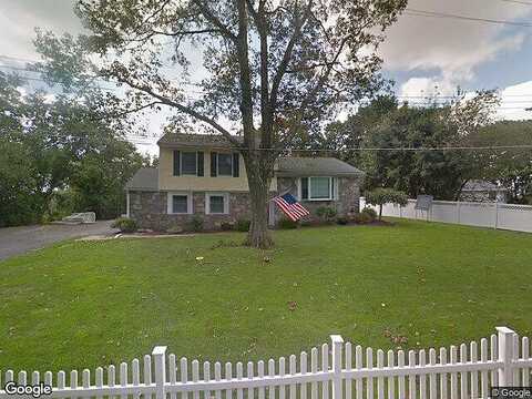 Maple, MAHOPAC, NY 10541