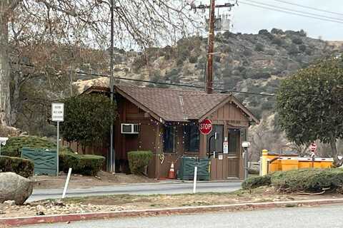 Village, TEHACHAPI, CA 93561