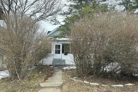 7Th, WEST BEND, WI 53095