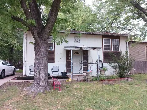 W Patterson Avenue, Wichita, KS 67217