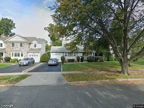 Chestnut, GARDEN CITY, NY 11530