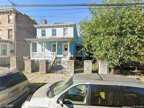 First St, NEWBURGH, NY 12550