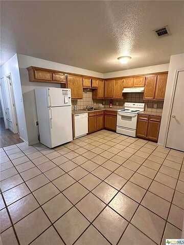 Janelle, COPPERAS COVE, TX 76522