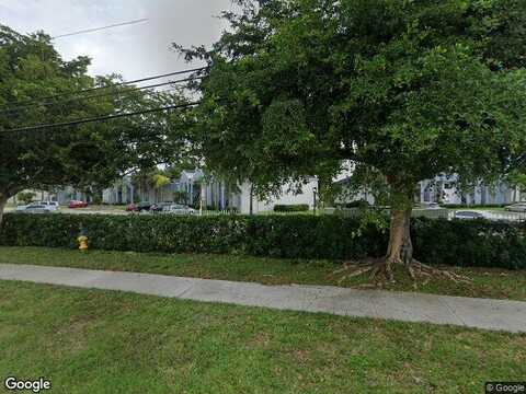 Sw 113Th Way, PEMBROKE PINES, FL 33025