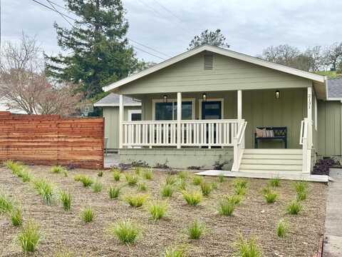 2131 1st Avenue, Napa, CA 94558